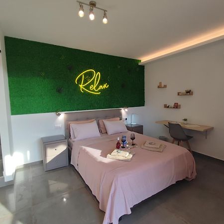 Theasis 5 Luxury Studio With Sea View Неос-Мармарас Экстерьер фото