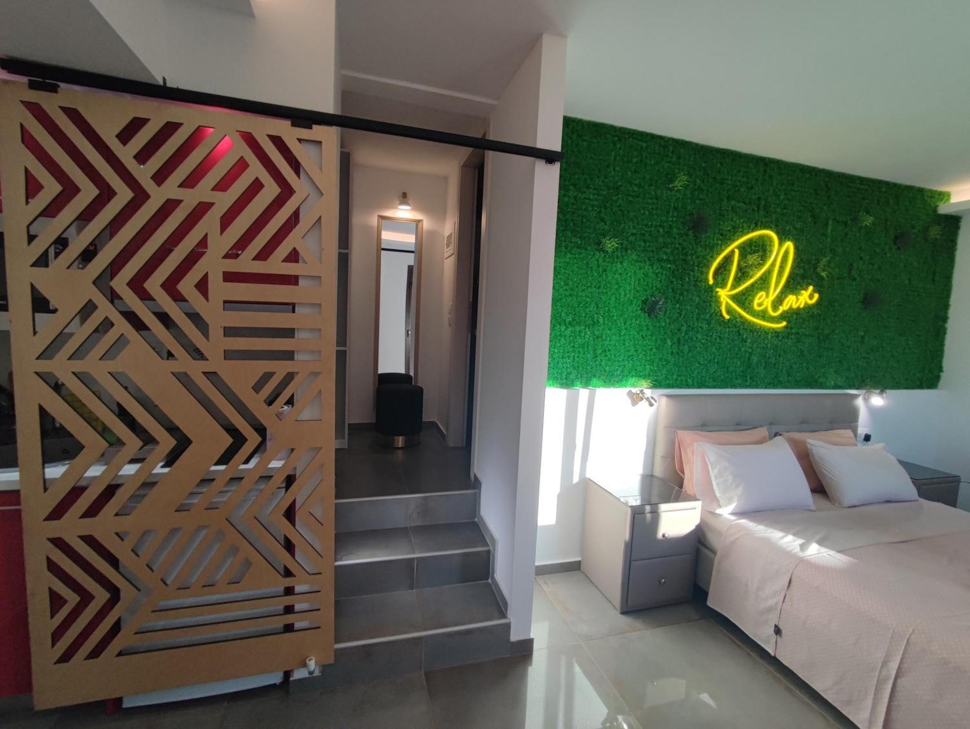 Theasis 5 Luxury Studio With Sea View Неос-Мармарас Экстерьер фото